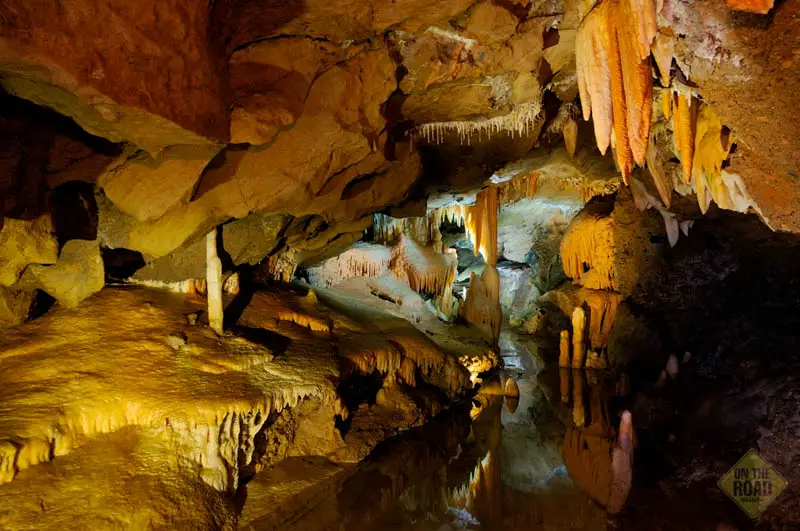 caves victoria